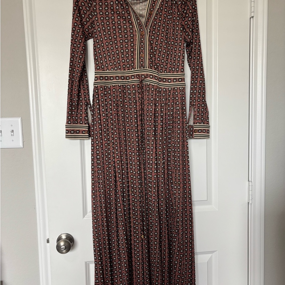 TORY BURCH Silk Blend Pleated Skirt Sun Prints All Over Dress Size Small - Picture 2 of 9